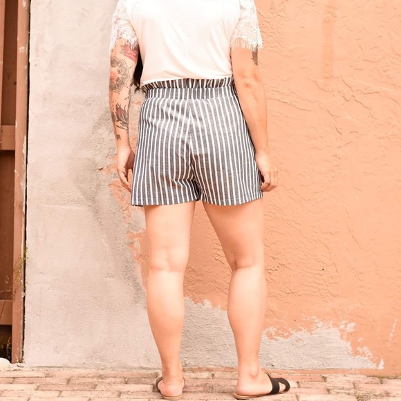Striped high-waist paper bag shorts - Picture 4 of 5